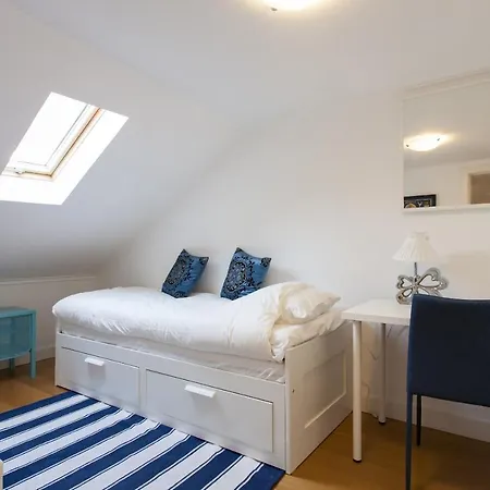Santa Justa Suites By Homing Apartment *