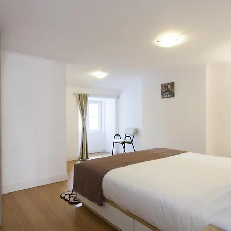 Santa Justa Suites By Homing Apartment *